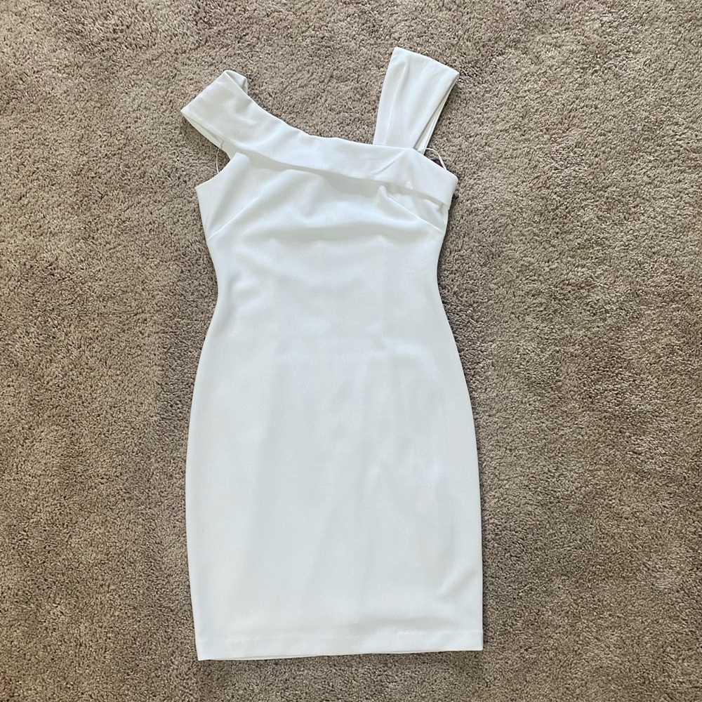 Vince Camuto Size 4 Ivy Off the shoulder dress